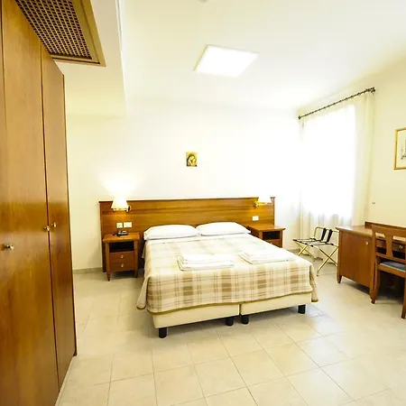 Casa Caburlotto Roma-2